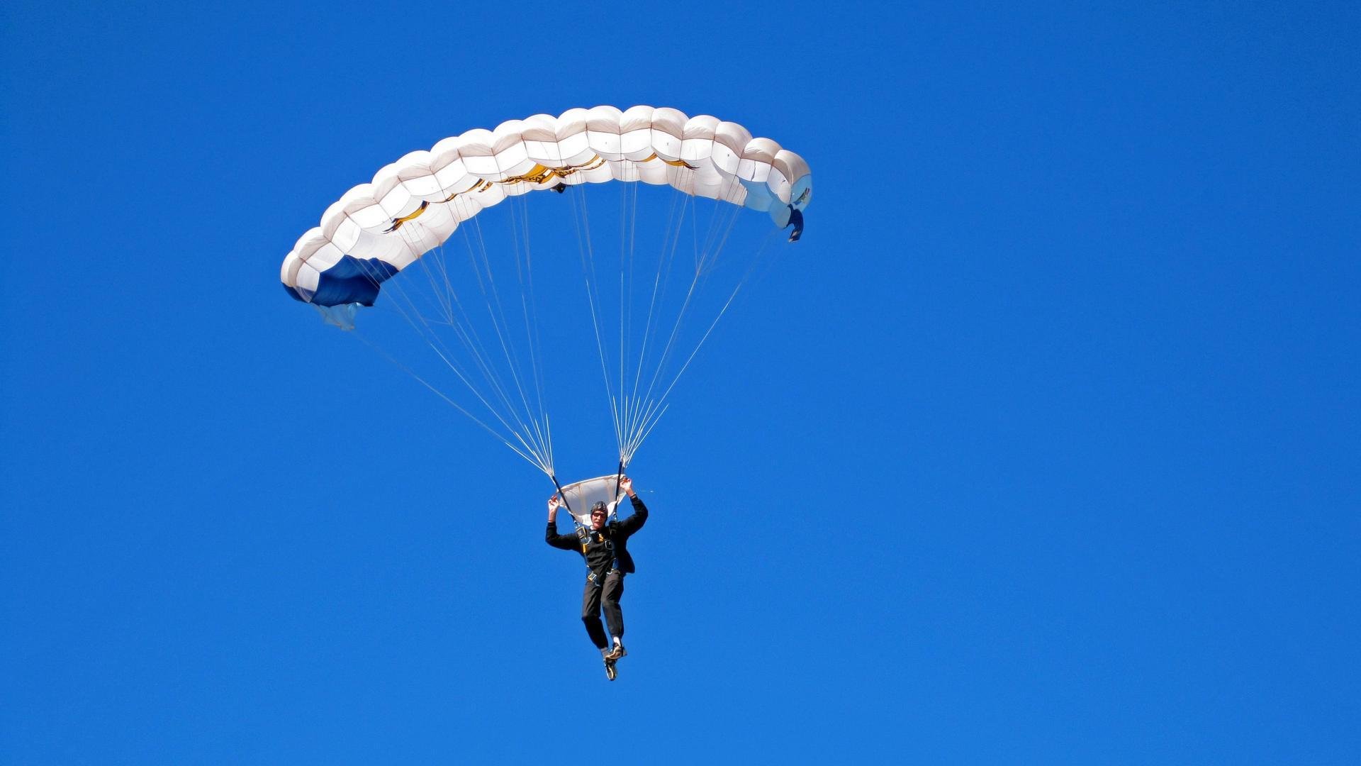 ky体育娱乐-湖南省体育局支持青少年加入篮球运动，落实全民健身战略，湖南省青年篮球队